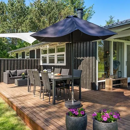 Lovely In With Kitchen