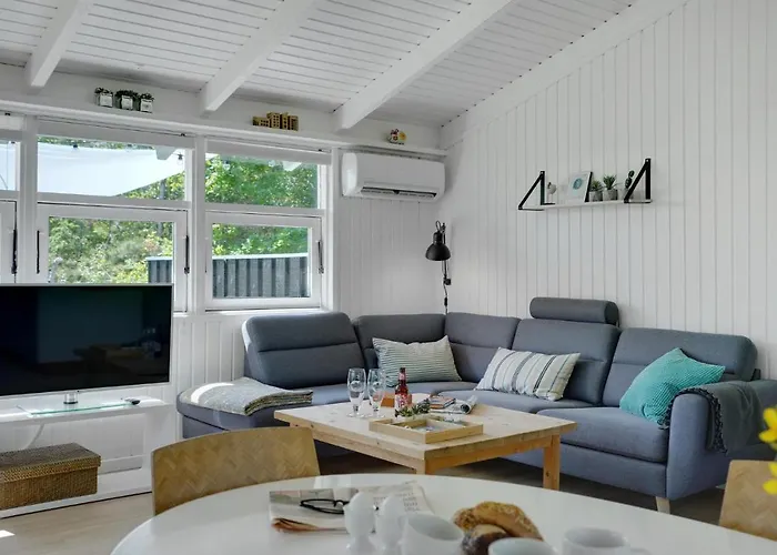 Lovely In With Kitchen *
