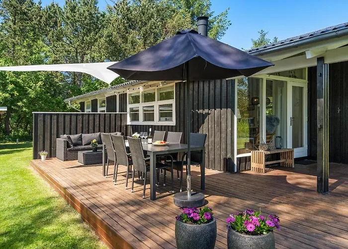 Lovely In With Kitchen
