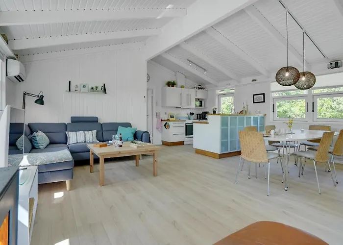 Lovely In With Kitchen